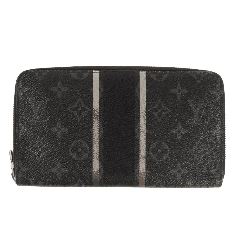 Louis Vuitton bags with a chain - link trim and a leather body for a modern edgeLOUIS VUITTON Zippy wallet