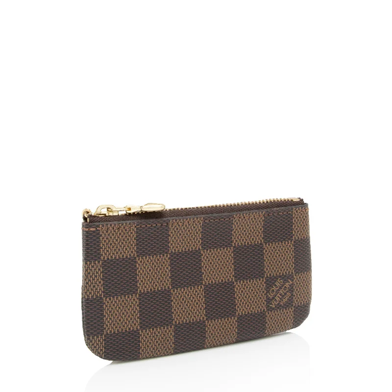 Small - sized Louis Vuitton Pochette Metis bags for a compact carryLouis Vuitton Damier Ebene Key Pouch (SHF-fqvaUH)