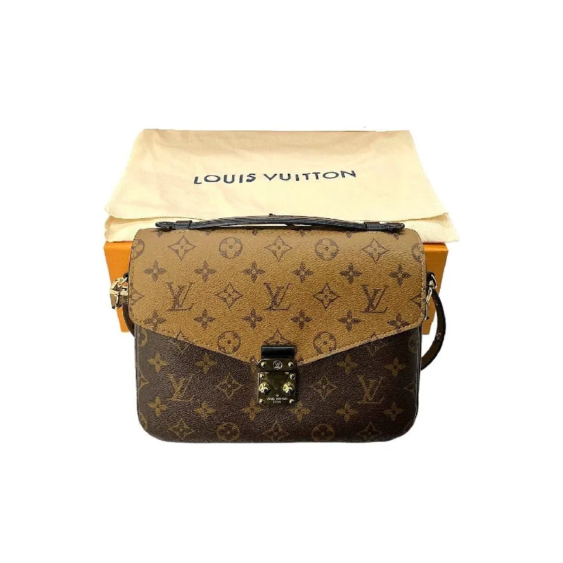 Ladies Louis Vuitton Petite Malle bags in a pastel color for a soft lookLouis Vuitton Monogram Reverse Pochette Métis