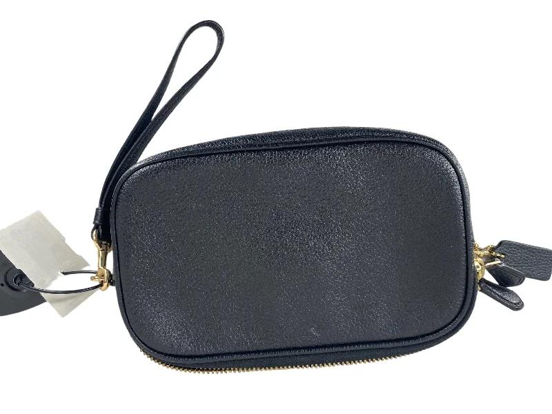 Coach bags with a detachable mirror inside for quick touch - upsWristlet Designer By Coach  Size: Medium