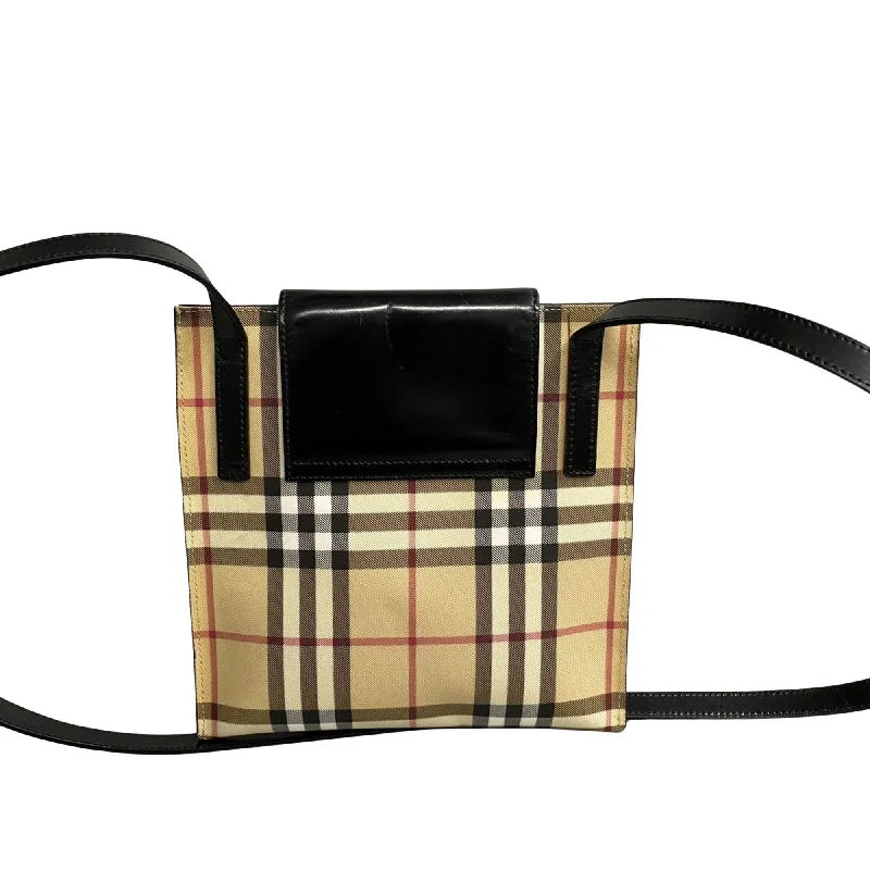 Burberry Bags with Magnetic Closures for Quick AccessBURBERRY Nova Check Clutch Bag