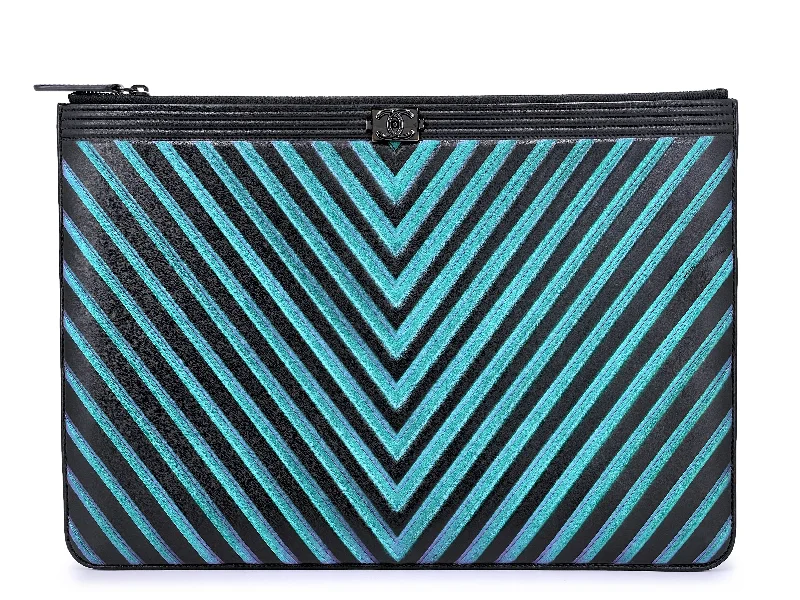 Chanel Quilted Leather Shoulder Bag for FashionistasChanel 2017 So Black Chevron Boy Mermaid Turquoise Violet O Case Clutch Bag