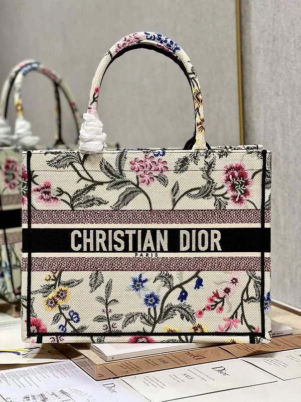 Christian Dior Saddle bags with a patent leather finish for a shiny lookBC - Dior Bags - 1372