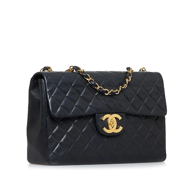 Chanel All - Match Handbag for Versatile StylingChanel Jumbo XL Classic Lambskin Maxi Single Flap (H0fuvy)