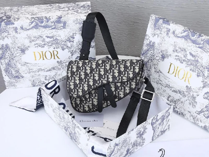 Christian Dior Saddle bags with a patent leather finish for a shiny lookGlitzyBags - Designer bags by Dior 100