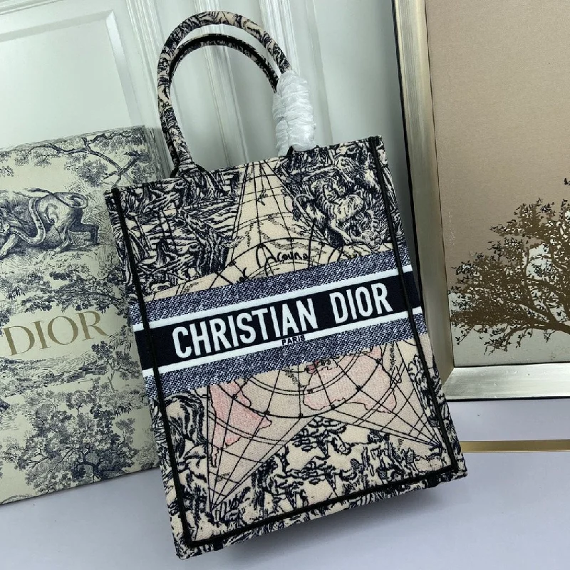 Christian Dior tote bags with a printed Dior logo on the frontGlitzyBags - Designer bags by Dior 116