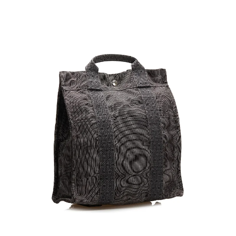 Art - Inspired Hermes Bags Collaborated with Renowned ArtistsHermes Herline MM Backpack (SHG-35899)