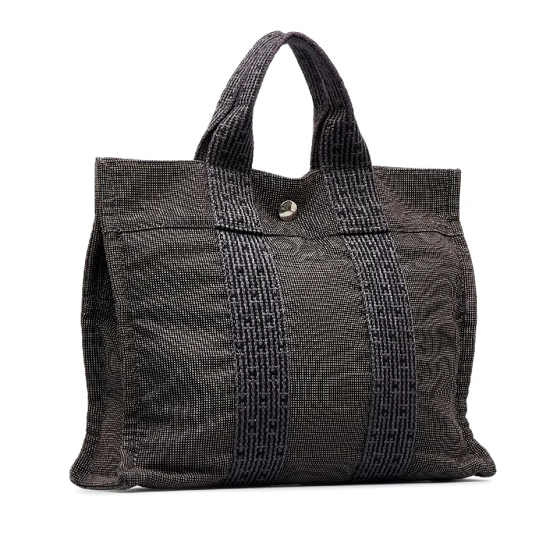 Pet - Friendly Hermes Pet Carrier Bags in Signature StylesHermes Herline PM (SHG-PaPWh8)