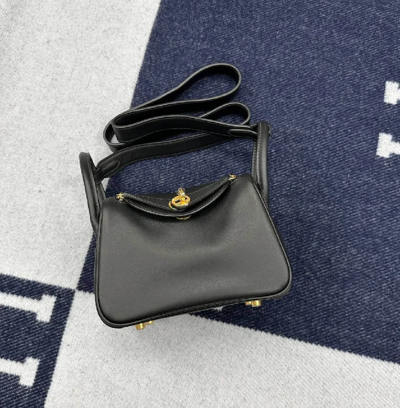 Two - Tone Hermes Bags for a Modern and Stylish AppearanceHermes Lindy mini bag black