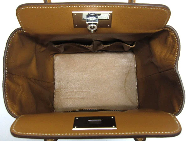 Light - Colored Hermes Bags for Spring and Summer AppealHermes Toolbox H1220 2way Cow Leather Coffee