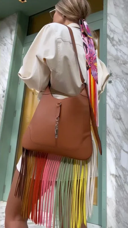 Hermes Victoria Bags with Signature Turnlock ClosuresHermès Trim 31 Anate Rainbow Bag Gold Swift Calfskin