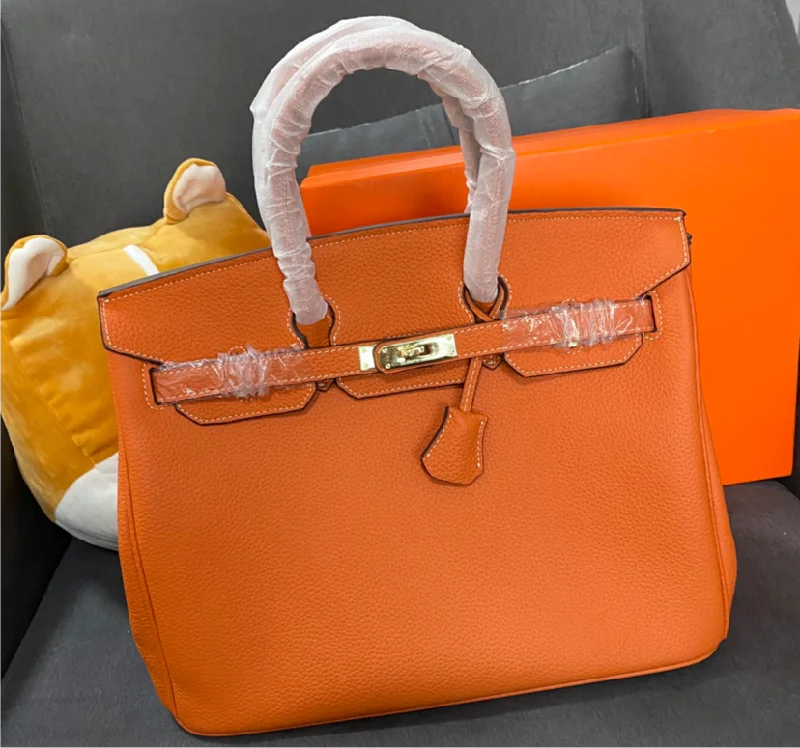 High - Capacity Hermes Duffle - Style Bags for Extended TripsLeather Hermès Woman shoulder Handbag