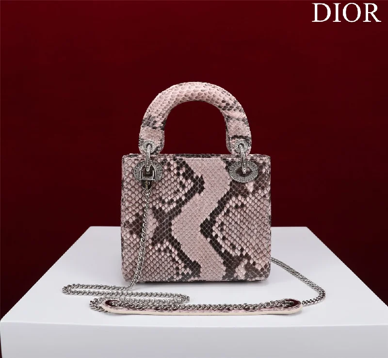 Trendsetting Christian Dior crossbody bags with a colorful strapWF - Dior Bag - 196