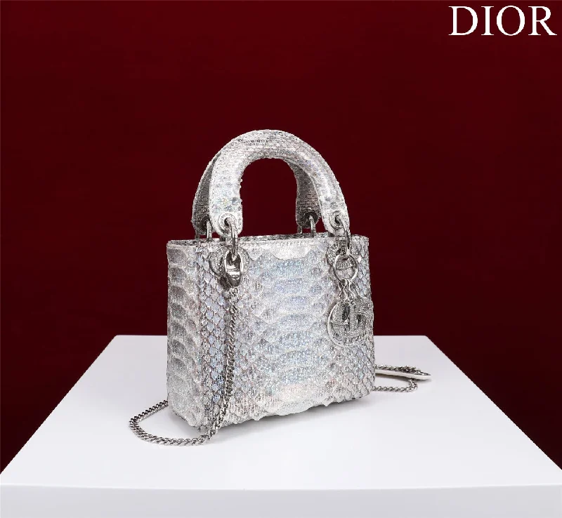 Christian Dior Saddle bags with a distressed leather finishWF - Dior Bag - 200