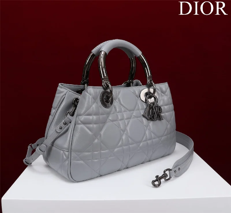 Christian Dior crossbody bags with a front - flap pocket for easy accessWF - Dior Bag - 206