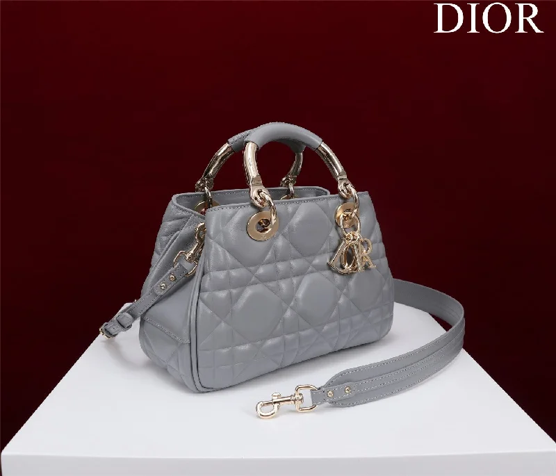 Christian Dior Saddle bags with a studded trim for a bold lookWF - Dior Bag - 207