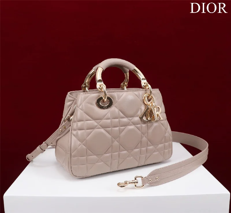 Christian Dior handbags with a back - pocket for quick storageWF - Dior Bag - 208